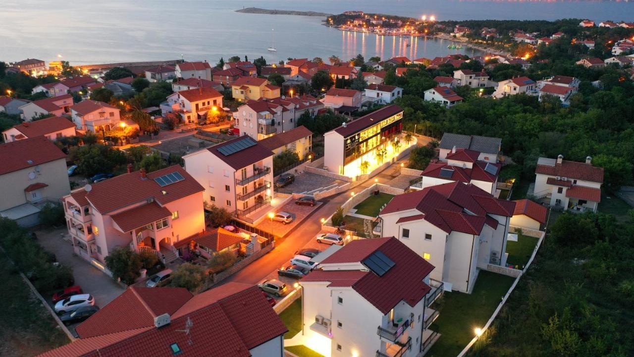 Cool Silo Appartement Resort Bagian luar foto