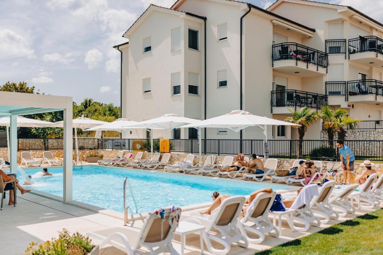 Cool Silo Appartement Resort Bagian luar foto